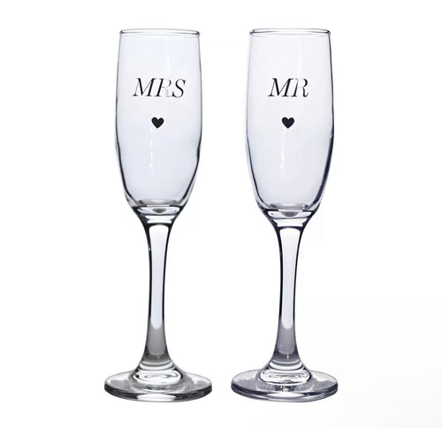 Elegant set champagneglazen voor bruidspaar met romantische ‘Mr & Mrs’ opdruk – ideaal voor huwelijk, jubileum of feestelijke toost
