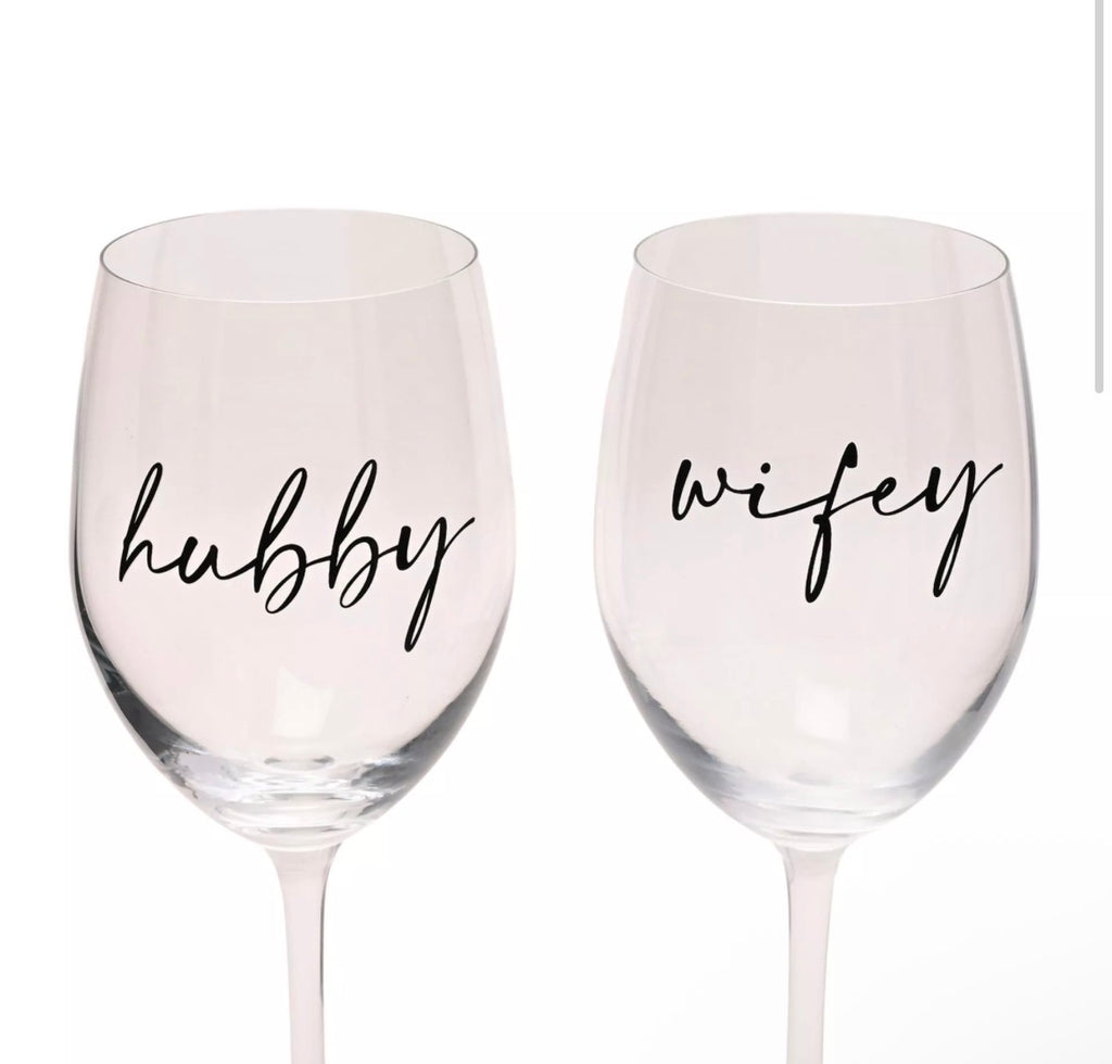 Wifey & Hubby wijnglazen set van AMORE – ideaal voor toasten op liefde en persoonlijke momenten