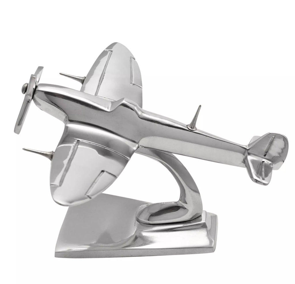 Gedetailleerd Spitfire gevechtsvliegtuig model van metaal voor mancave, kantoor of vitrinekast decoratie
