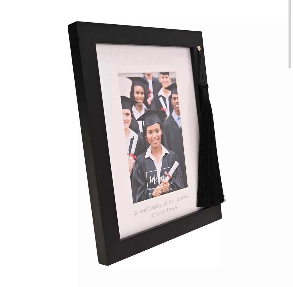 Zwart MDF-fotoframe met speelse kwastjes – stijlvol cadeau voor diploma-uitreiking of promotie