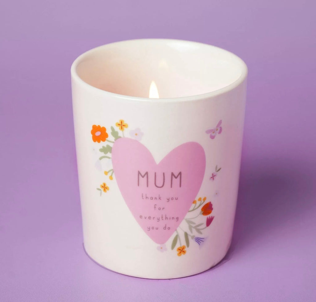 Cadeau kaars voor mama 150g met 38 uur brandtijd in herbruikbare keramische pot van The Love Life.