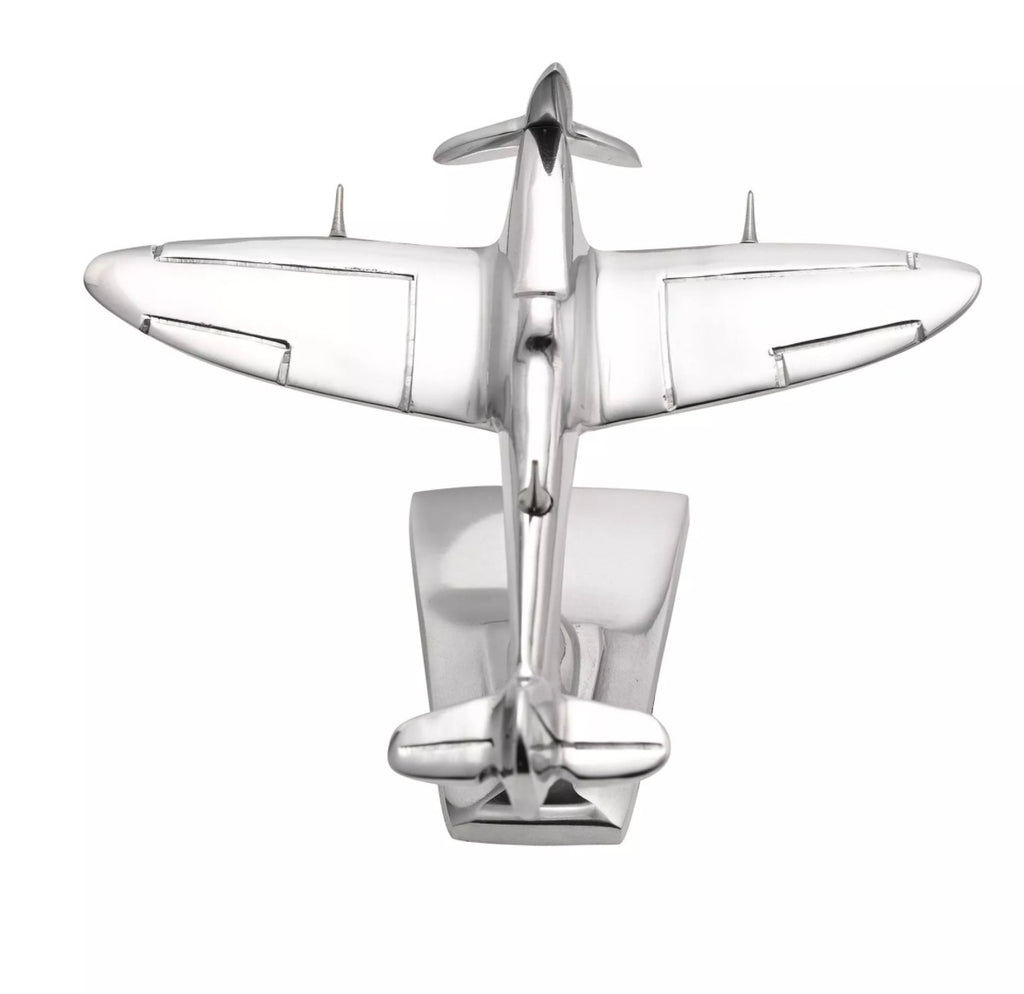 Historisch Spitfire model vliegtuig Military Heritage metalen replica als stoer verzamelobject en interieur decoratie